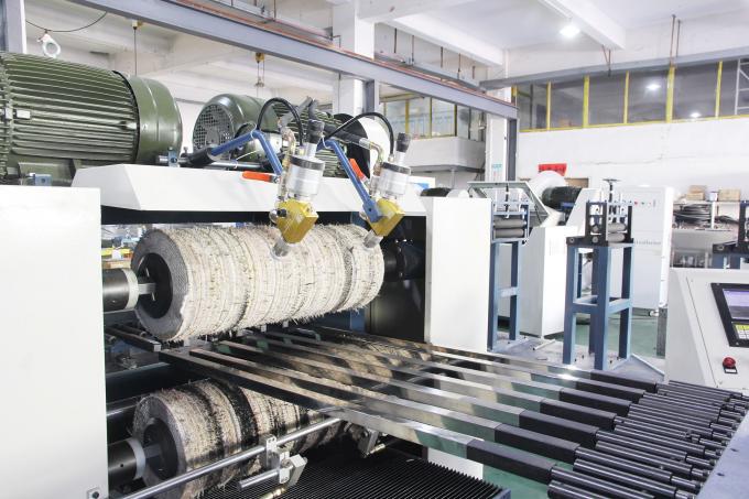 8k मिरर हेयरलाइन वायर ड्राइंग फिनिशिंग स्वचालित धातु पाइप / ट्यूब स्क्वायर / गोल पॉलिशिंग मशीन सतह फिनिशिंग के लिए 6