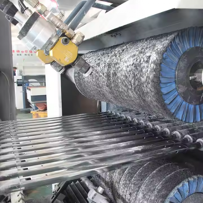 8k मिरर हेयरलाइन वायर ड्राइंग फिनिशिंग स्वचालित धातु पाइप / ट्यूब स्क्वायर / गोल पॉलिशिंग मशीन सतह फिनिशिंग के लिए 7